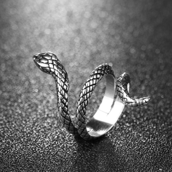 Covet™ - Serpentine Ring
